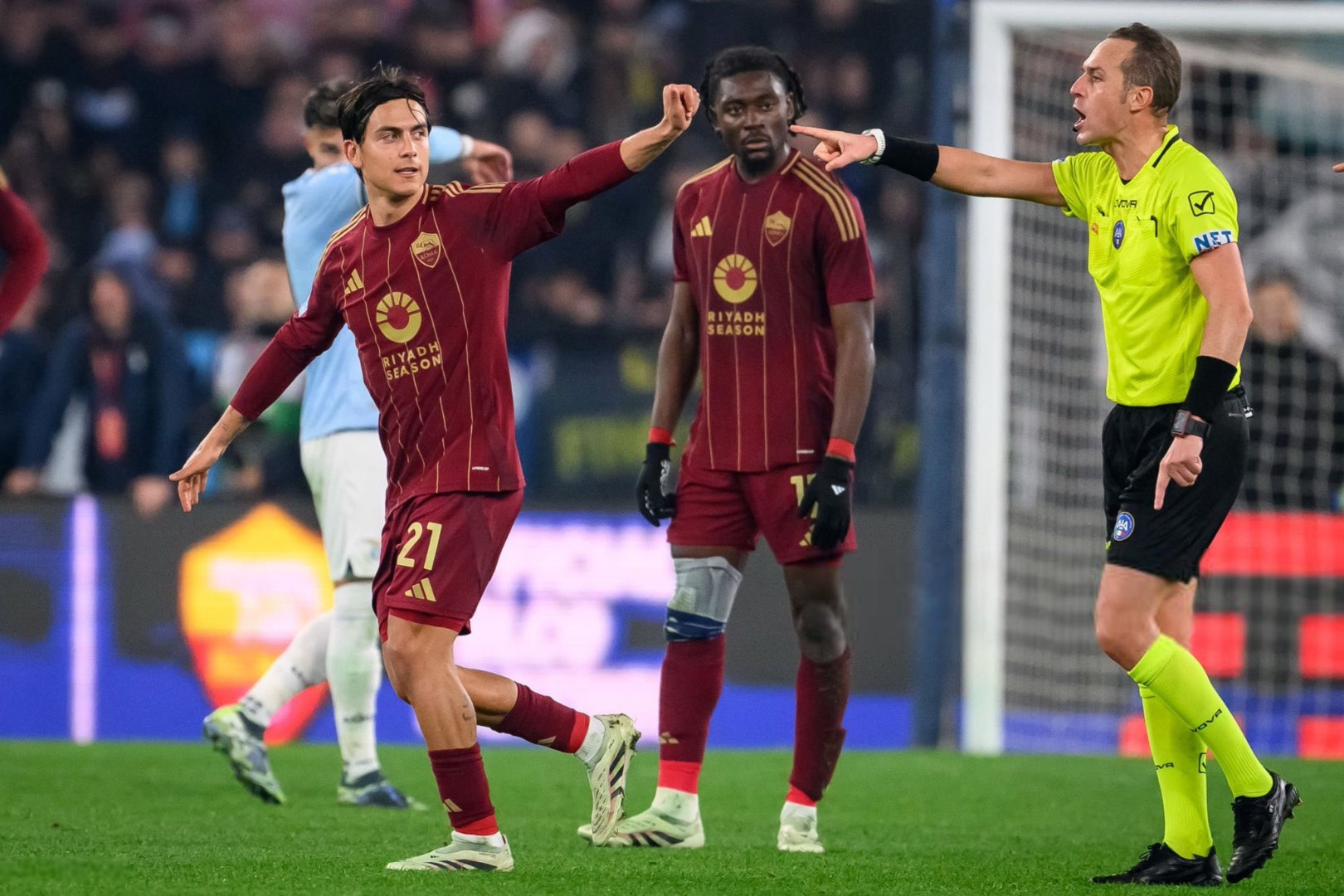 包含今晚纽卡斯尔调整名单以备德国杯;临场应变环节打磨;引发热议;训练强度明显提升的词条 包含今晚纽卡斯尔调整名单以备德国杯;临场应变环节打磨;引发热议;训练强度明显提升的词条